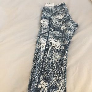 Lululemon speed up tight
